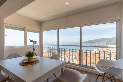 Seating area, Dining area, Sea view