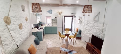 Living room, kitchen