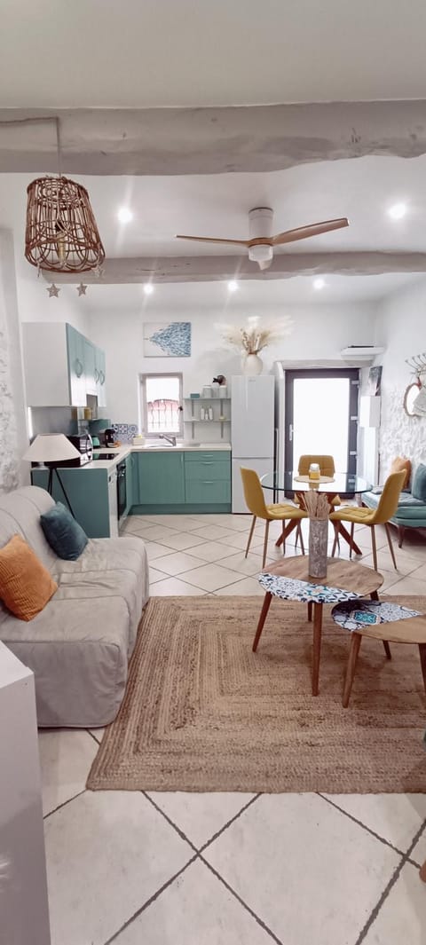 Communal lounge/ TV room, Living room, kitchen, kitchen