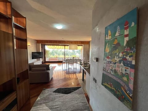 La Baia, sul lago, tranquilla Apartment in Lake Garda