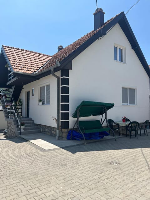 Home Nikolić Apartment in Serbia