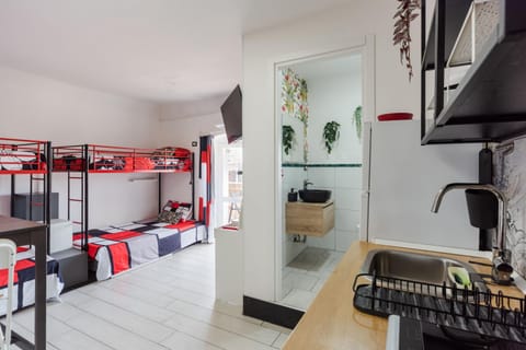 Bed, Kitchen or kitchenette, Photo of the whole room, Bedroom, bunk bed