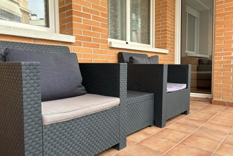 Off site, Balcony/Terrace, Garden view, Pool view