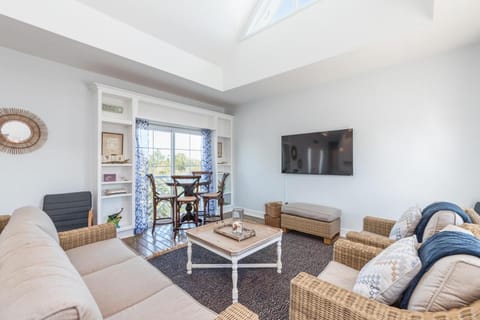 New Listing - Shrimp On Da Fly! House in Saint Helena Island