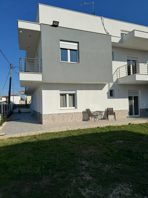 Adoniss Apartmentss 2 Apartment in Halkidiki