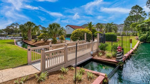 St Thomas Square 1208A House in Lower Grand Lagoon