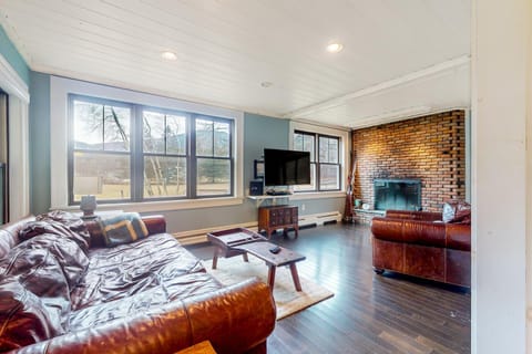 Make for the Mountains House in Wallingford