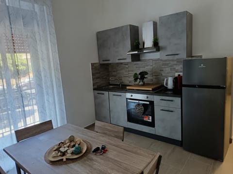 Kitchen or kitchenette, Dining area, oven, stove, kitchen