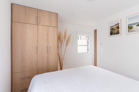 Holender Dębki Chalet in Pomeranian Voivodeship