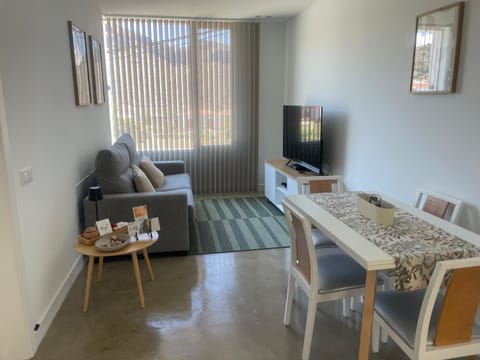 TV and multimedia, Living room, Dining area