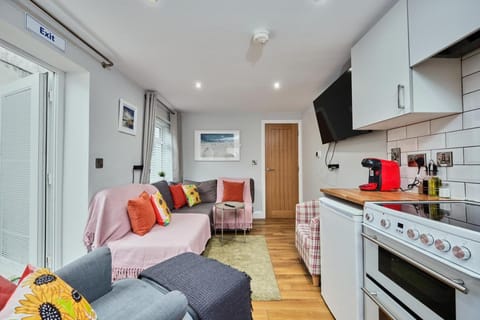 Central Harbour Apt for 7 - Princess Green 4 Apartment in Portrush