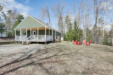 Steps to Lake Access! Eastbrook Family Cabin Cabin in Eastbrook