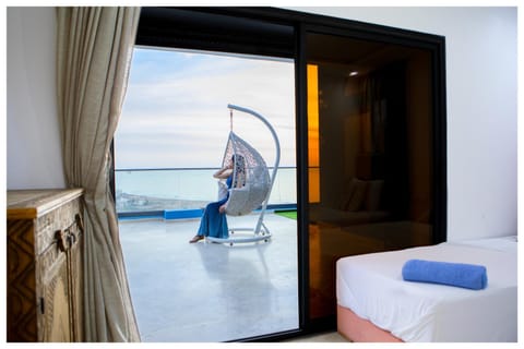 Bed, Natural landscape, Bedroom, Sea view, towels