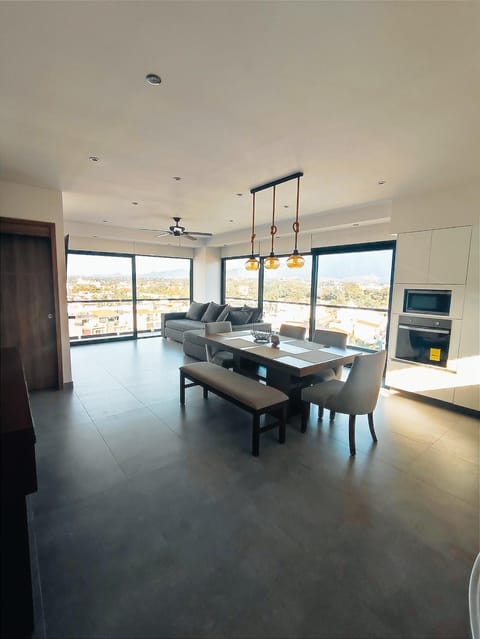 View (from property/room), Living room, Dining area