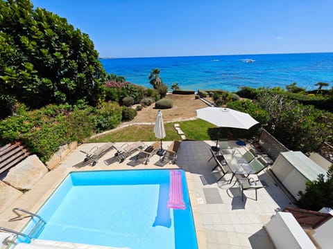 Day, Natural landscape, Pool view, Sea view, Swimming pool, sunbed