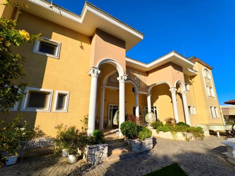 Бутиков хотел History Hotel in Bulgaria