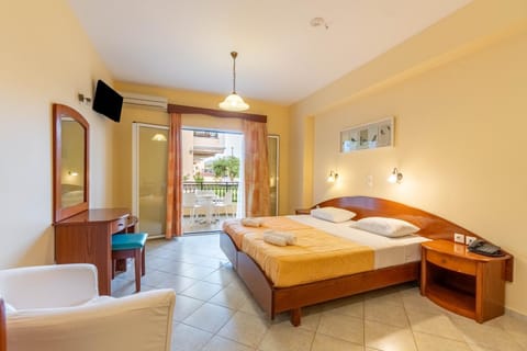 Kosmos Hotel St3 in Agios Stefanos Apartment hotel in Corfu, Greece
