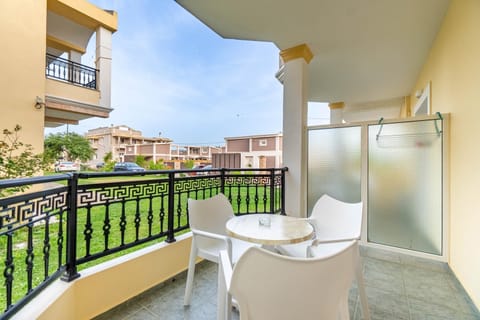 Kosmos Hotel St2 in Agios Stefanos Apartment hotel in Corfu, Greece