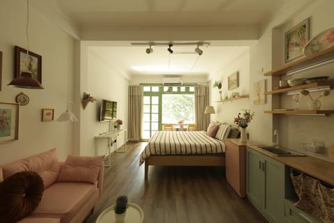Photo of the whole room