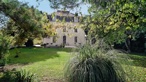 Property building, Day, Natural landscape, Garden, Garden view