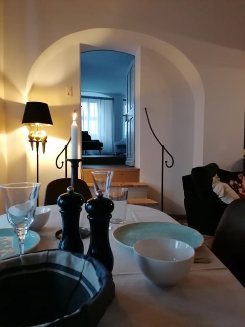Living room, Photo of the whole room, Seating area, Dining area