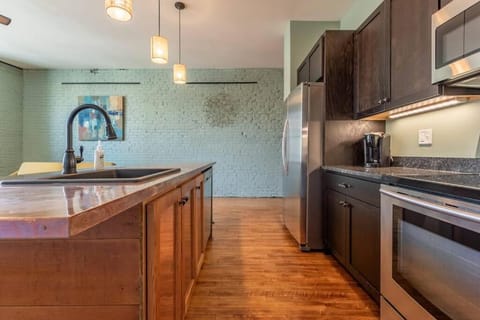 Chic Downtown Retreat - Rooftop Oasis Apartment in Bangor