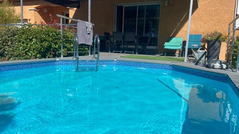 Villa de plein pied 3 chambres avec piscine. Villa in Provence-Alpes-Côte d'Azur