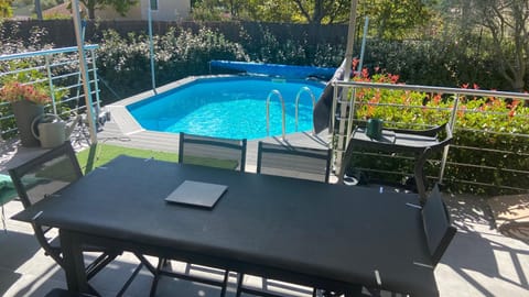 Villa de plein pied 3 chambres avec piscine. Villa in Provence-Alpes-Côte d'Azur