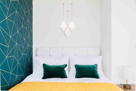 Luxury SeaWay sleeps 12, playroom/xbox Chalet in New Milton