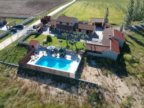 Natural landscape, Bird's eye view, Pool view, Swimming pool