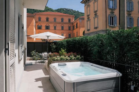 Hot Tub, Balcony/Terrace