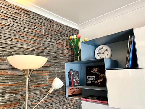 Cosy 1BR Apt in Modern Residence Paris La Défense Apartment in Puteaux