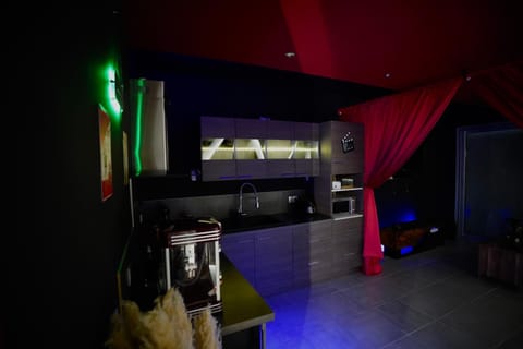 Living room, Breakfast, minibar, oven, kitchen