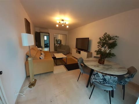 Bel appartement à côté des plages 2 à 5 Personnes Apartment in Antibes