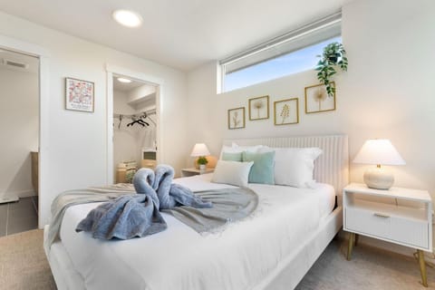 Perch - Queen Anne 83 House in Fremont