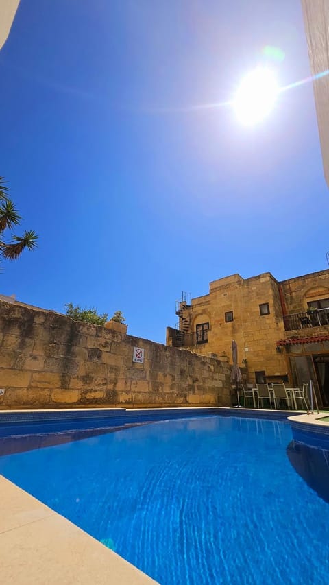 Day, Pool view, Swimming pool, sunbed