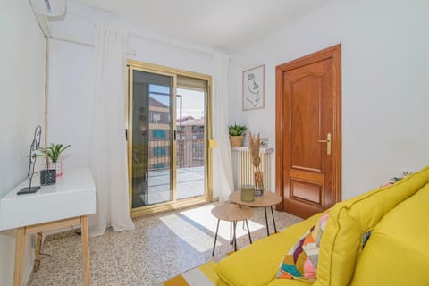 Balcony/Terrace, Living room