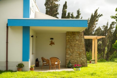 Property building, Patio, Garden, Garden view