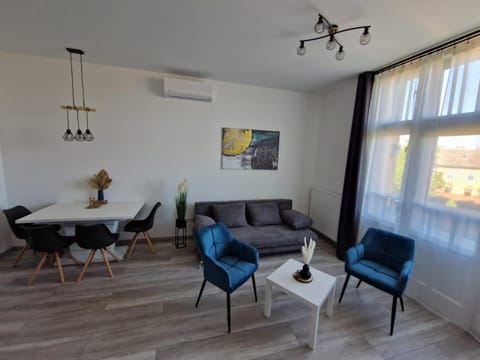 Milla's Dream Home Apartment in Szeged