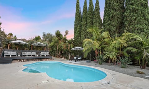 Agua Dulce - Mid Century Oasis - Pool &Hot Tub House in Casa De Oro-Mount