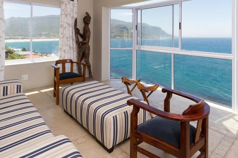 Seating area, Mountain view, Sea view, Swimming pool