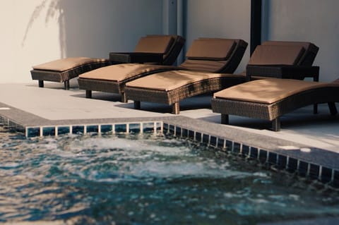 Balcony/Terrace, Swimming pool