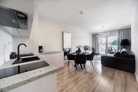 View (from property/room), Kitchen or kitchenette, Dining area, stove