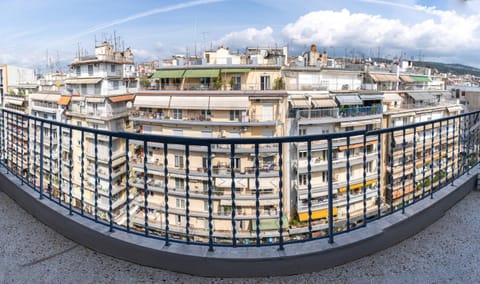 Kosmos Service Apartment Near Saint Dimitrious Church Apartment in Thessaloniki