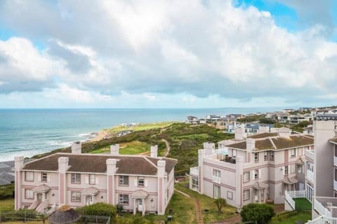 Pinnacle Point Penthouse 14-5 Apartment in Western Cape