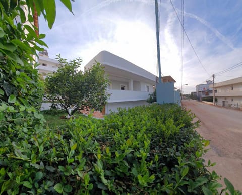 Vila Hysaj Apartment in Ksamil