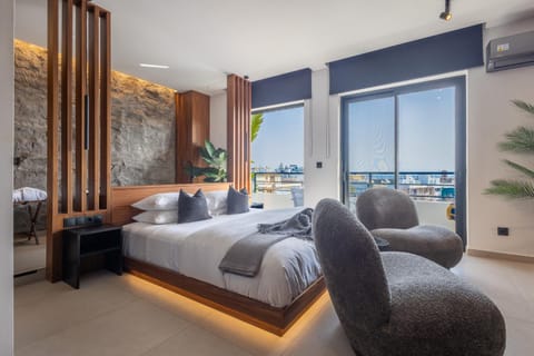 Seating area, Bedroom