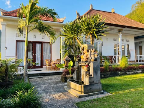 Dewangga Mountain View House in Karangasem Regency