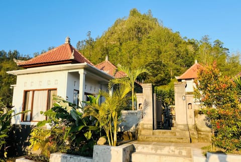 Dewangga Mountain View House in Karangasem Regency