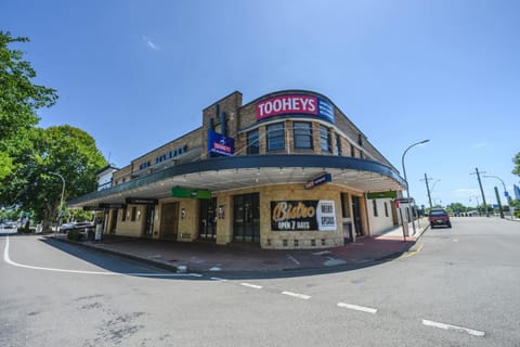 Property building, Street view, Parking
